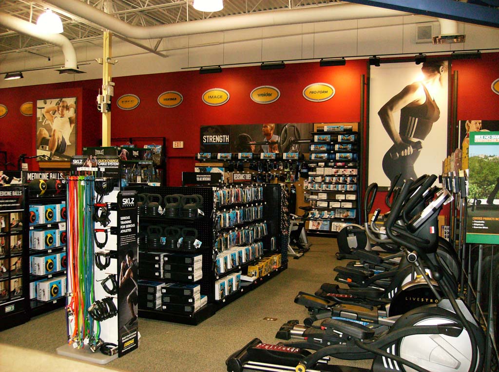 DICKS Sporting Goods | 10180 Colerain Ave, Cincinnati, OH 45251, USA | Phone: (513) 370-5022