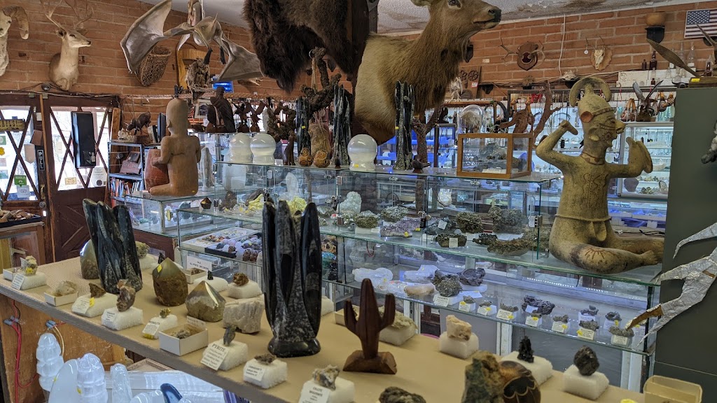 Tucson Mineral and Gem World | 2801 S Kinney Rd, Tucson, AZ 85735, USA | Phone: (520) 883-0682