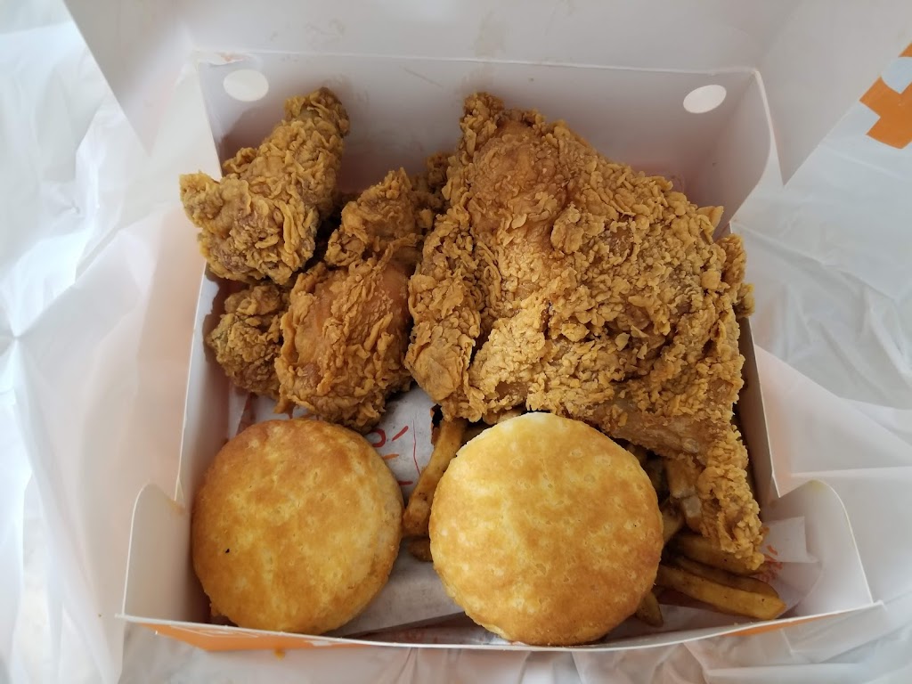 Popeyes Louisiana Kitchen | 3825 W 1st St, Santa Ana, CA 92703 | Phone: (714) 265-5511