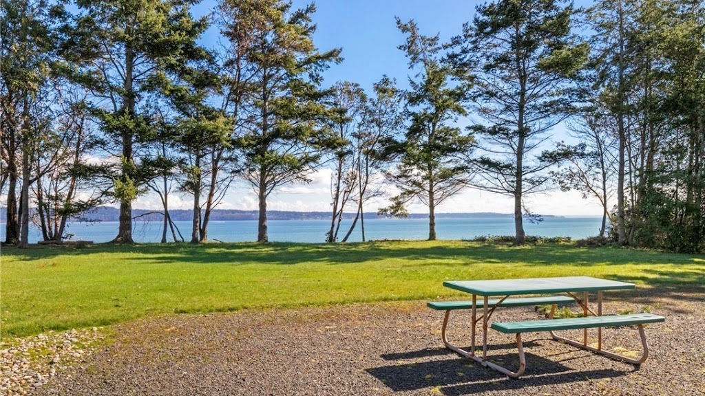 Marrowstone Island RV Camping | 2324 E Marrowstone Rd, Nordland, WA 98358, USA | Phone: (970) 209-5788