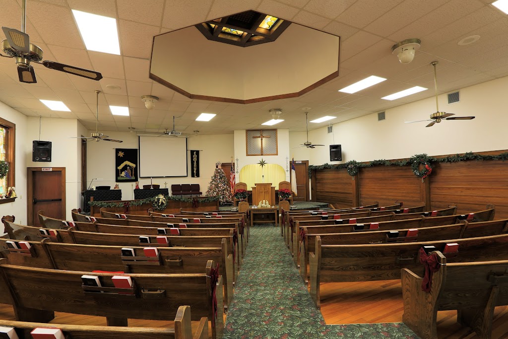 Harper Christian Church | 321 E 10th St, Harper, KS 67058, USA | Phone: (620) 896-2461