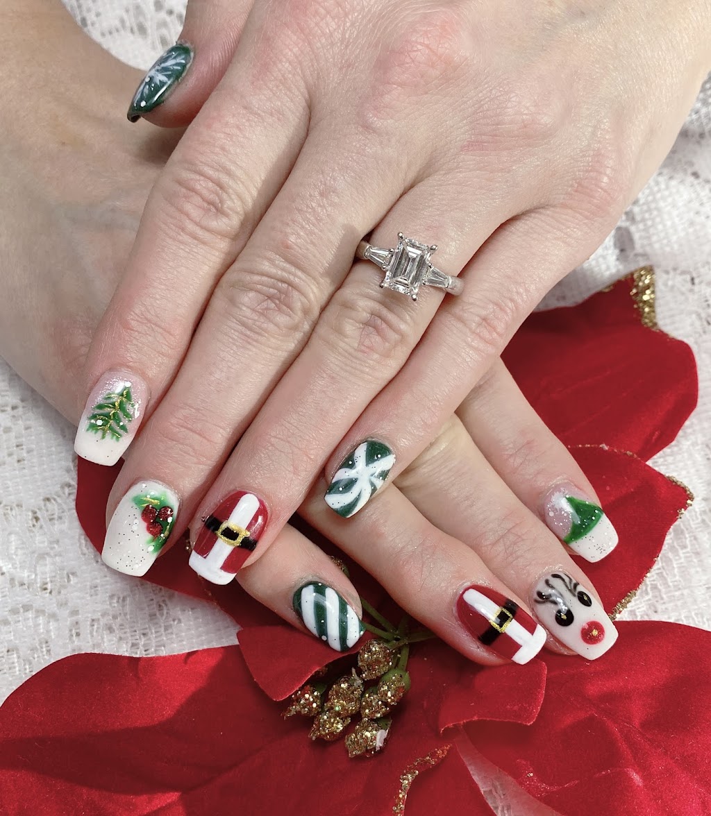 VV Nails (by Verizon and Blazing Onions) | 2809 Bickford Ave g, Snohomish, WA 98290, USA | Phone: (425) 322-5903