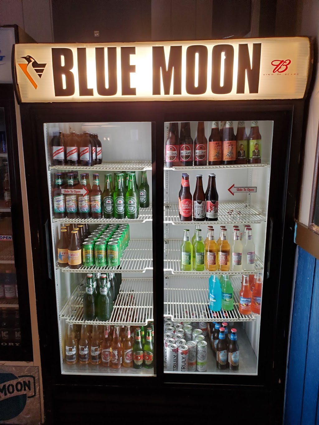 Blue Moon Cafe | 375 S Mt Vernon Ave # A, Uniontown, PA 15401, USA | Phone: (724) 438-8228