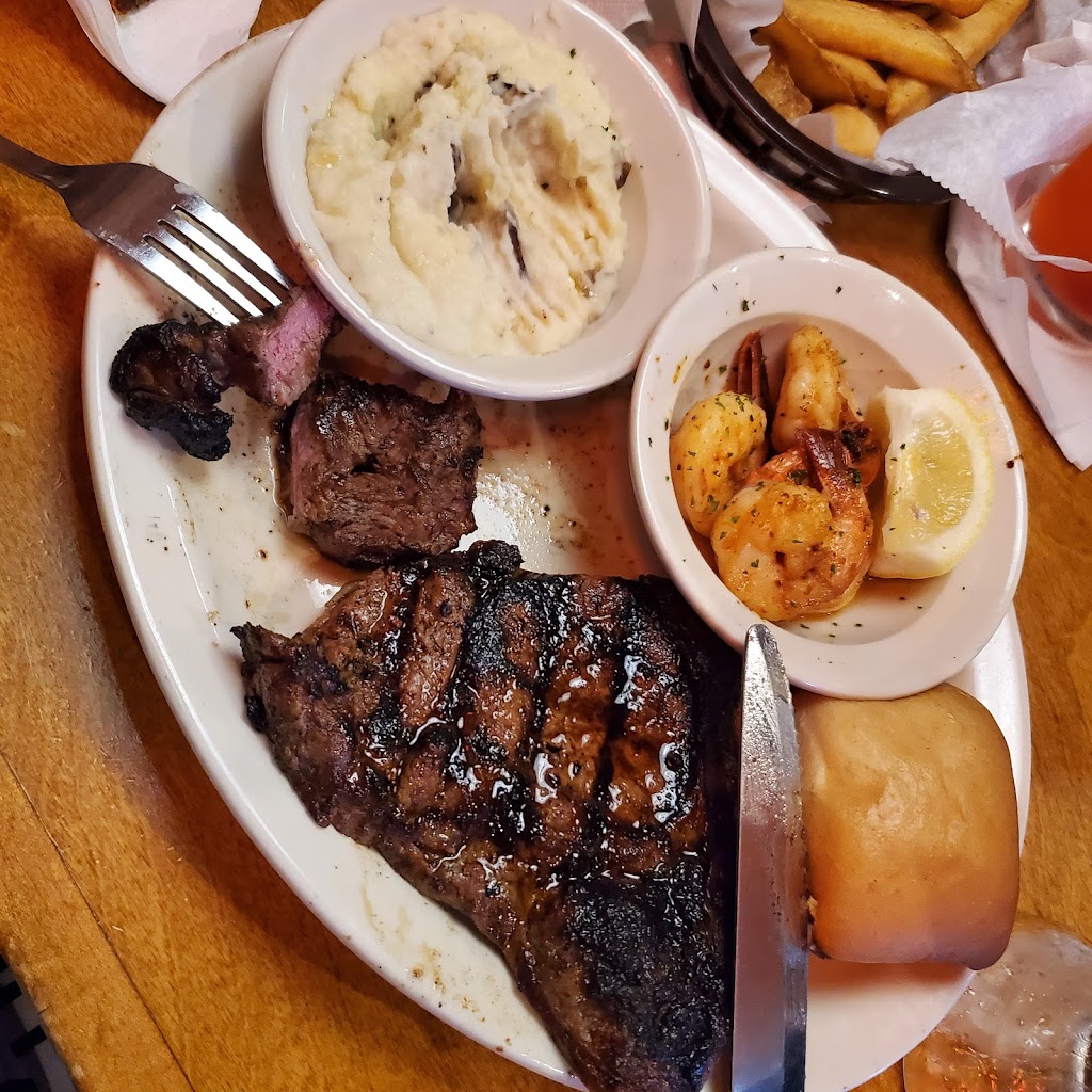 Texas Roadhouse | 2817 S Interstate 35, Denton, TX 76205, USA | Phone: (940) 243-7427