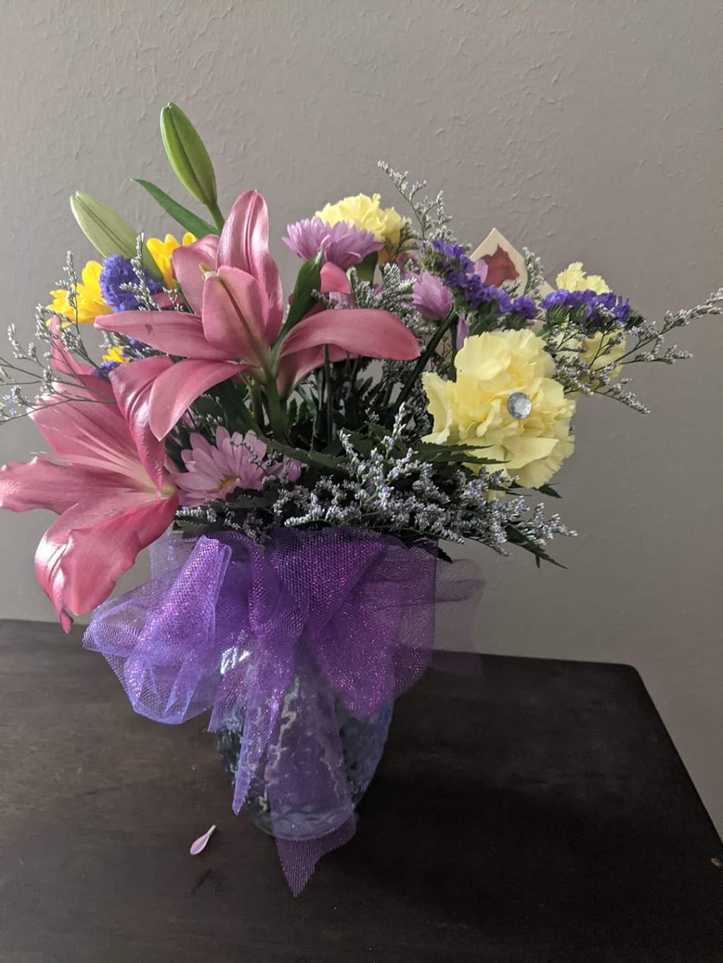Choctaw Florist Plants & Gifts | 15515 NE 23rd St, Choctaw, OK 73020, USA | Phone: (405) 390-9069