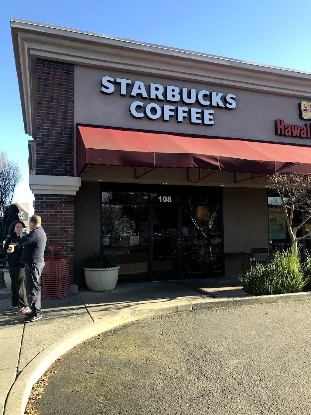 Starbucks | 5121 Business Center Dr, Fairfield, CA 94534, USA | Phone: (707) 864-5092