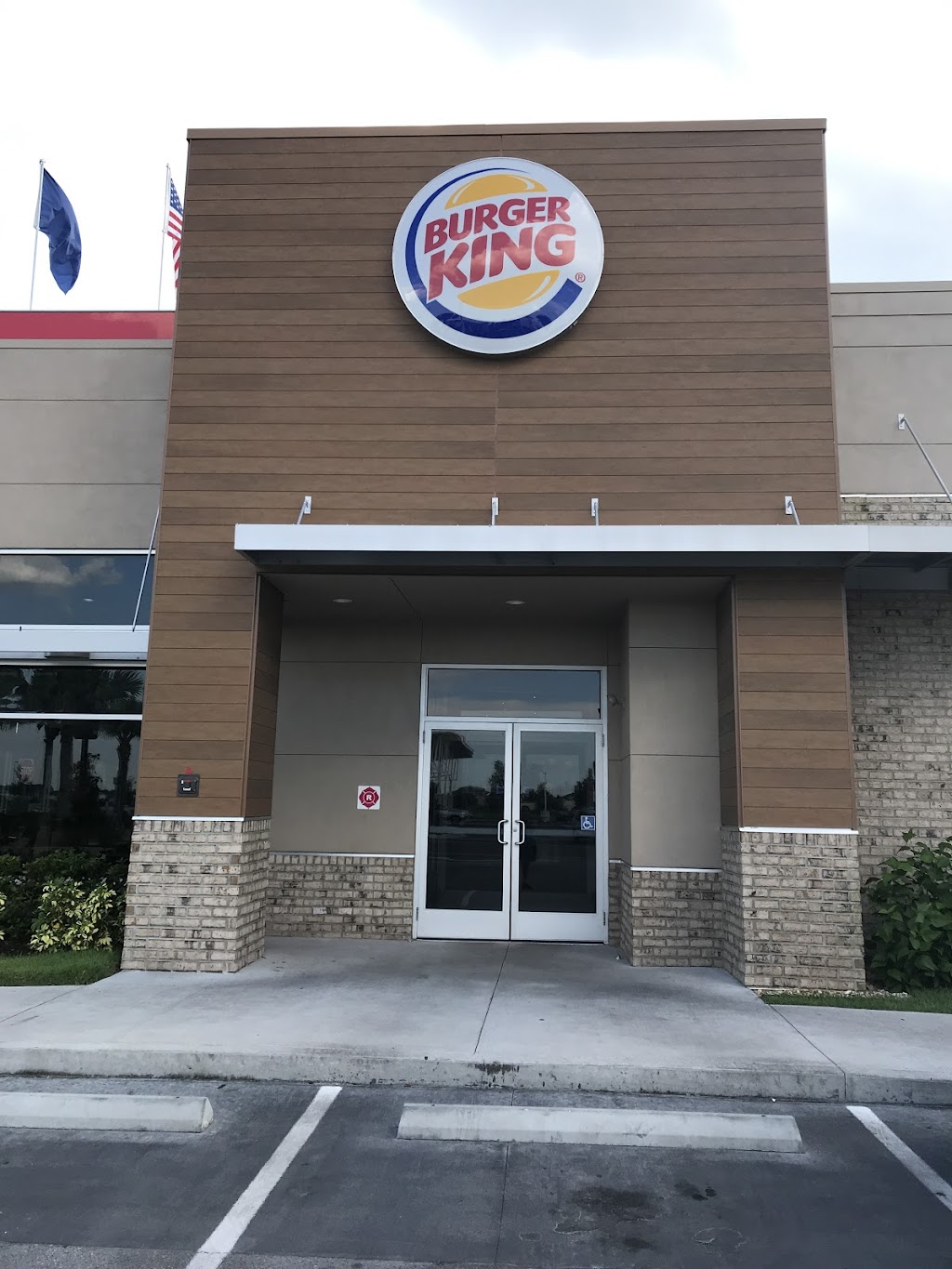 Burger King | 25180 Maren Wy, Land O Lakes, FL 34639, USA | Phone: (813) 949-2335