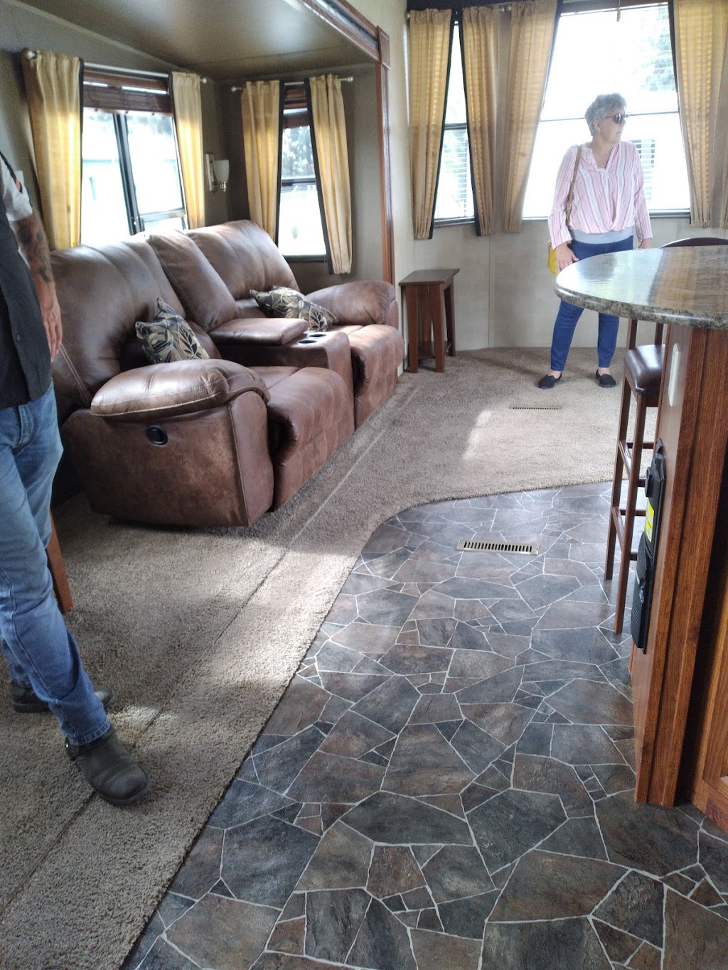 Gancos Enterprises Inc. RV Outlet Of Florida | 14616 66th St N, Clearwater, FL 33764, USA | Phone: (813) 943-1656