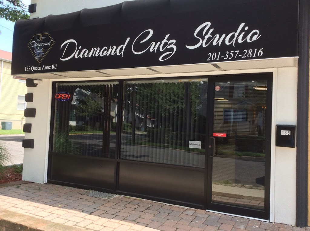 Diamond Hair Studio | 135 Queen Anne Rd, Bogota, NJ 07603, USA | Phone: (201) 357-2816