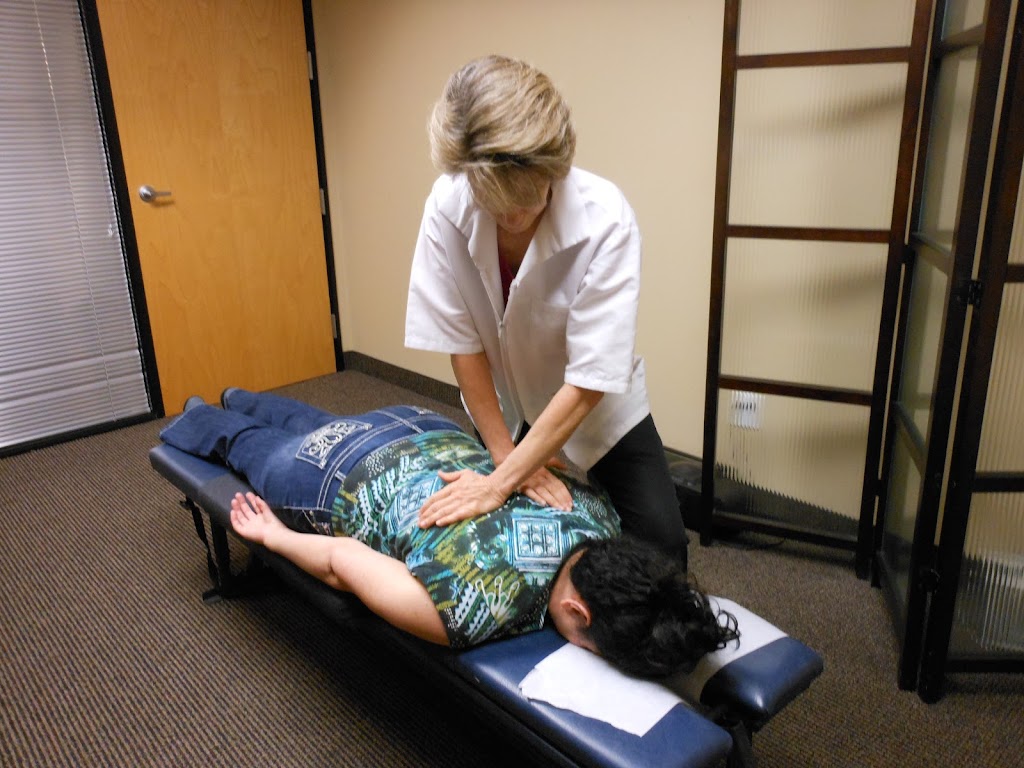 Integrated Chiropractic and Medical Massage | 9171 E Bell Rd #109, Scottsdale, AZ 85260, USA | Phone: (602) 282-8980