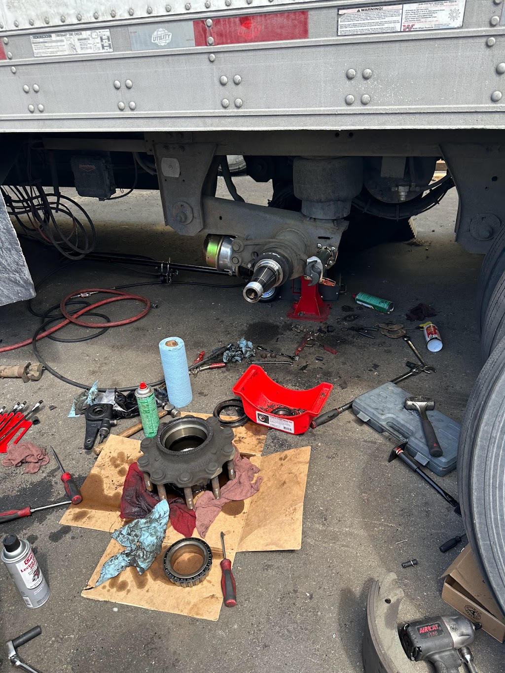 Nishand Truck & Trailer Repair Inc | 957 F St, West Sacramento, CA 95605, USA | Phone: (916) 544-2361