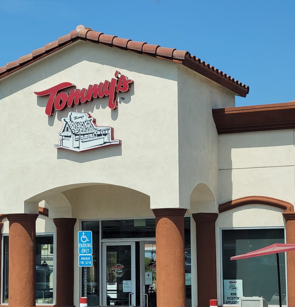 Original Tommys World Famous Hamburgers | 2280 Compton Ave, Corona, CA 92881, USA | Phone: (951) 272-9381