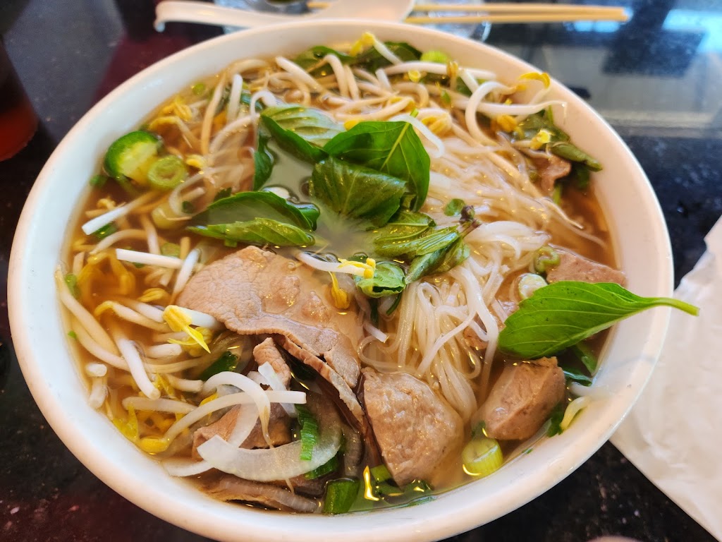 House of Phở | 12848 South Fwy #200, Burleson, TX 76028, USA | Phone: (817) 447-1680
