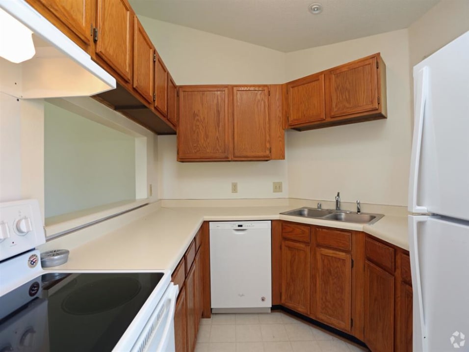 Deer Run Apartments | 4401 W Deer Run Dr, Brown Deer, WI 53223, USA | Phone: (414) 355-7404