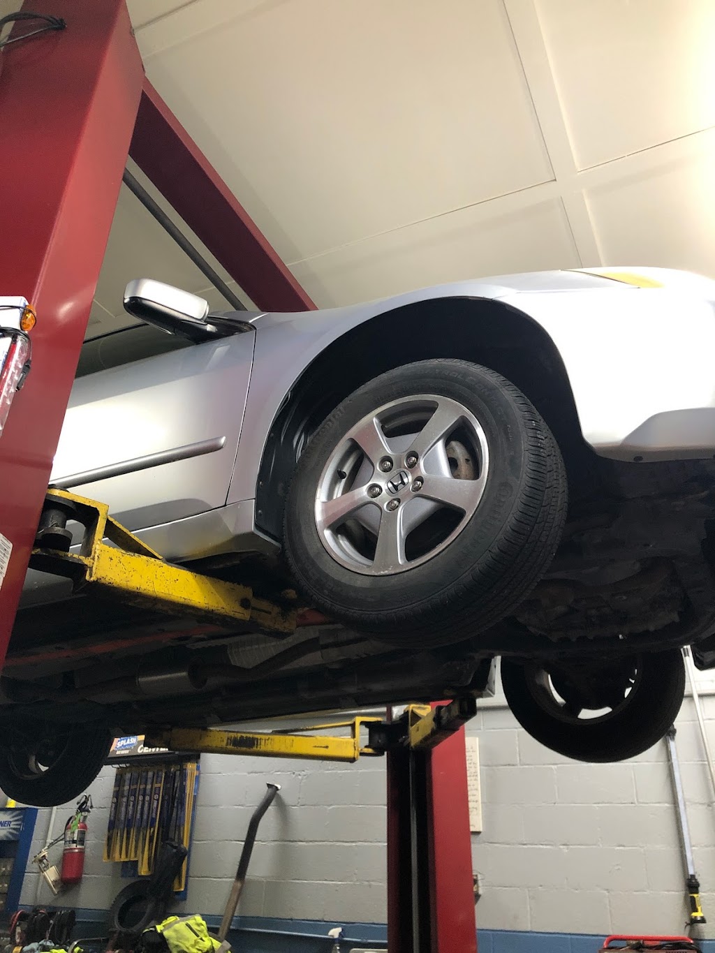 Lanhart Auto Repair Inc & Towing | 4200 Bloomington Ave, Minneapolis, MN 55407, USA | Phone: (612) 823-6864