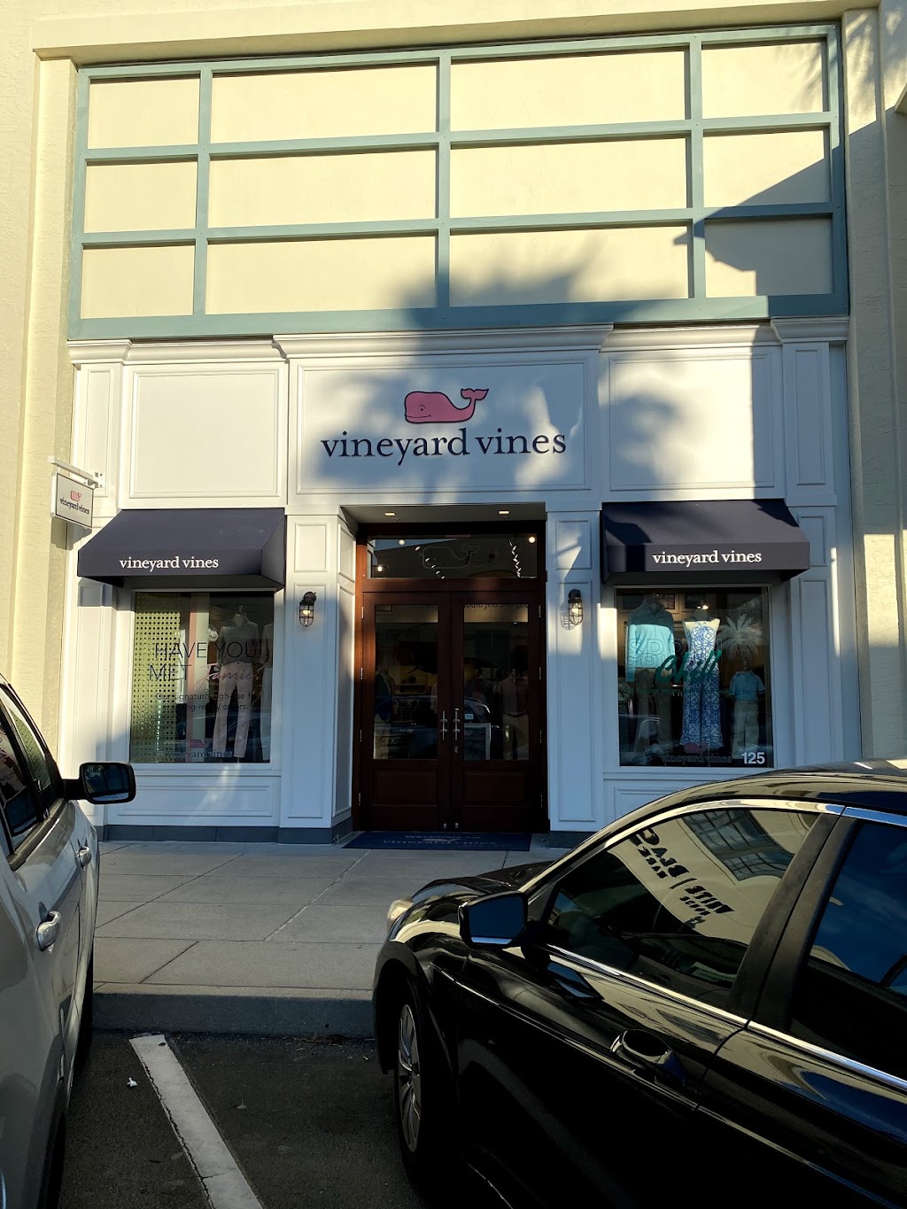 vineyard vines | 4813 River City Dr #125, Jacksonville, FL 32246 | Phone: (904) 646-1053