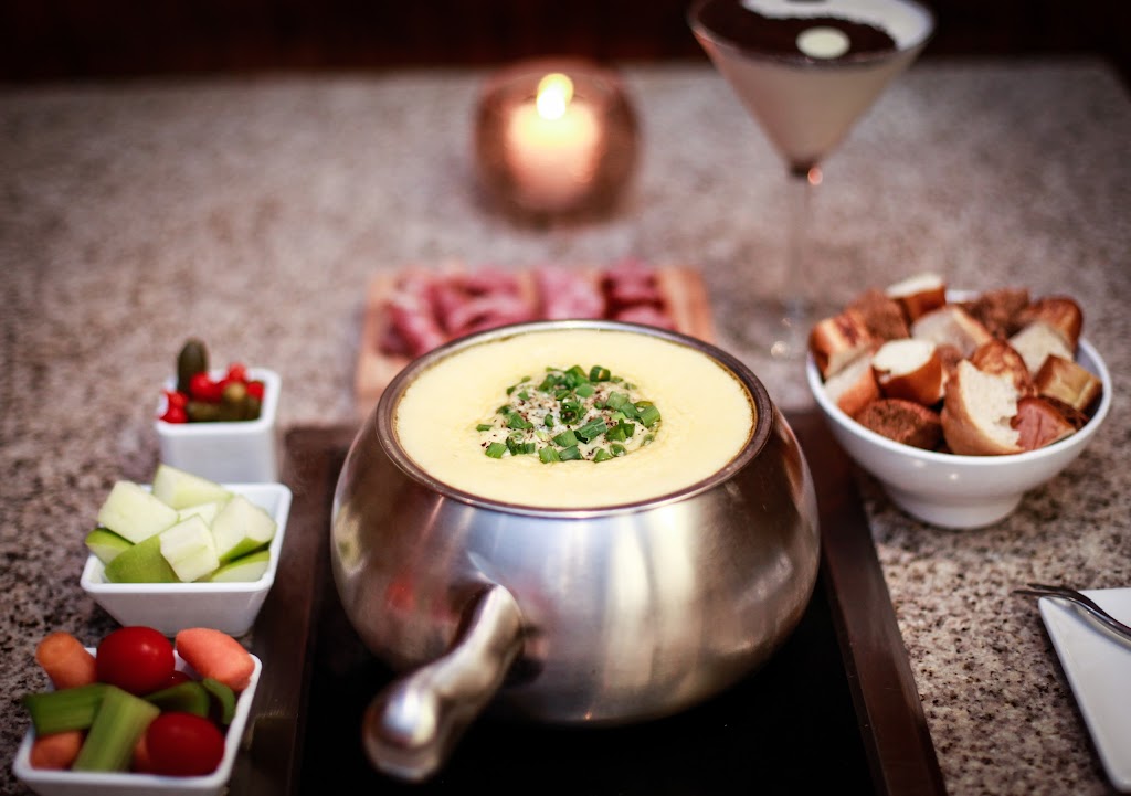 The Melting Pot | 2500 Cobb Pl Ln NW Suite # 800, Kennesaw, GA 30144, USA | Phone: (770) 425-1411