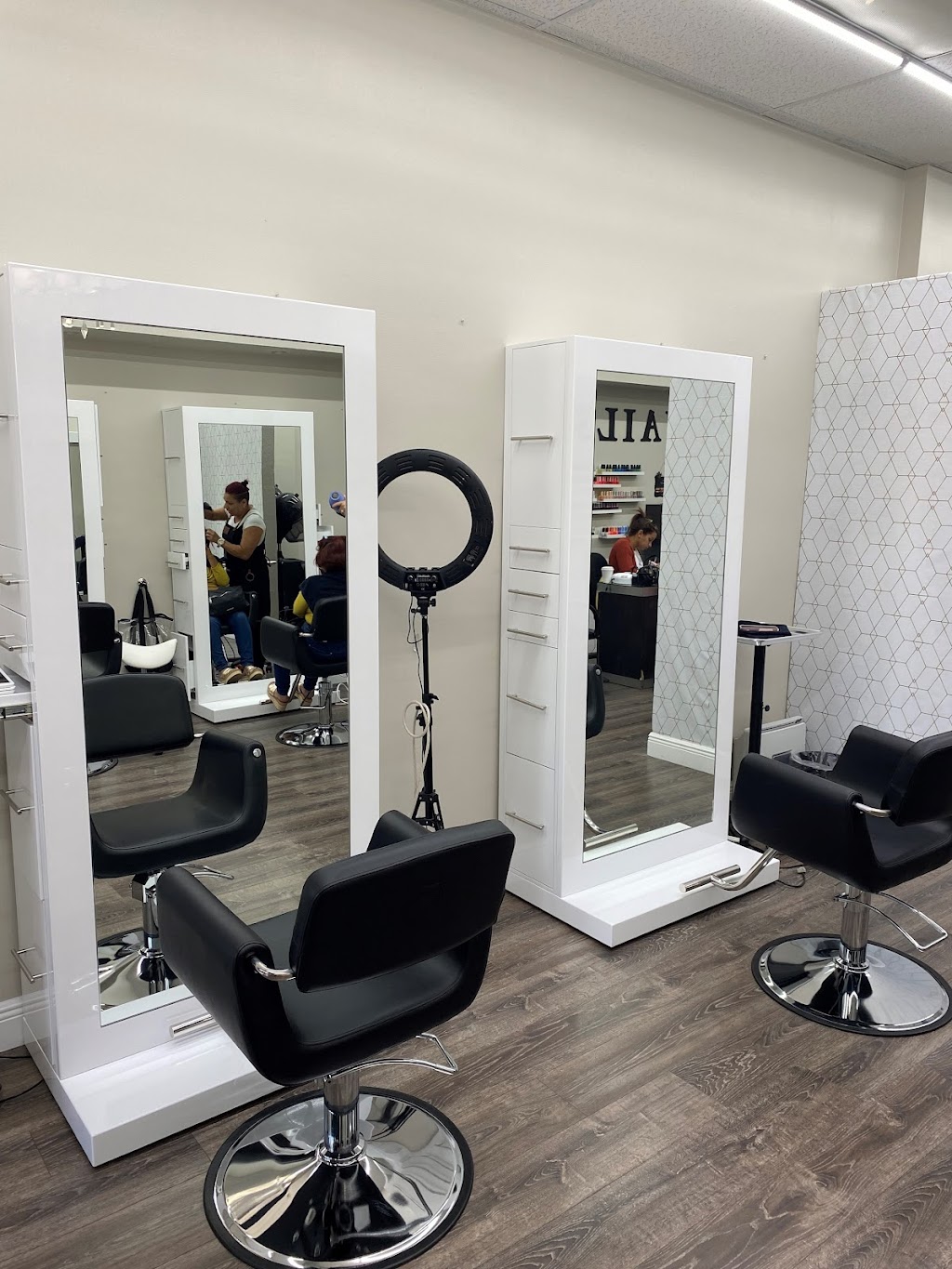 Magnolia Beauty Salon | 9114 W State Rd 84, Davie, FL 33324 | Phone: (954) 476-9211