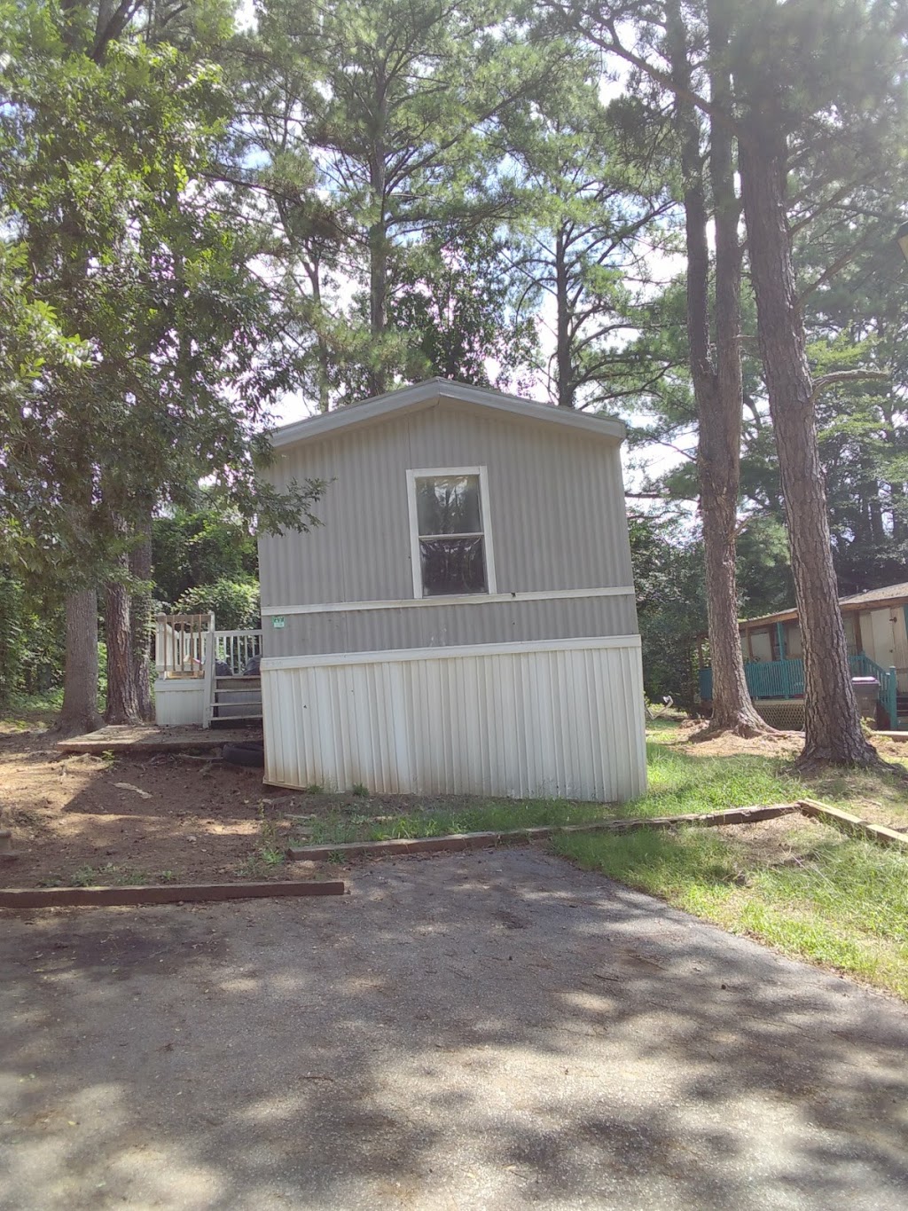 Melrose Mobile Home Park | 7735 Tara Blvd, Jonesboro, GA 30236, USA | Phone: (770) 478-5705