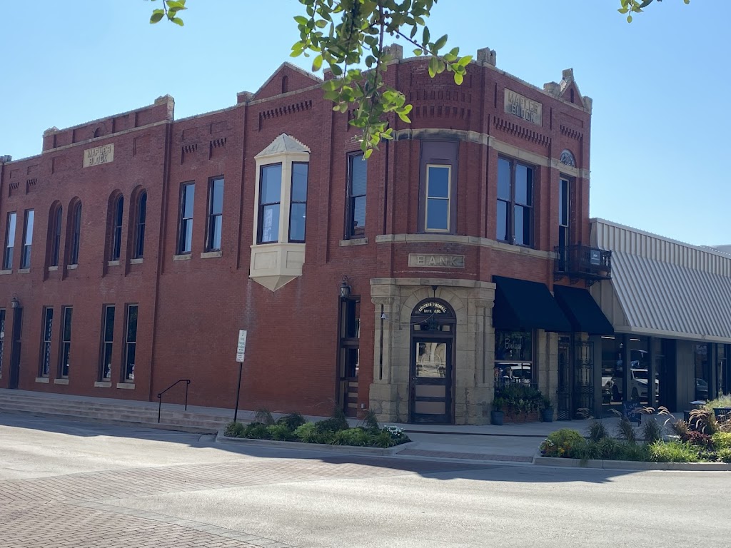 Loft On The Square by The ADK House | 114 N Washington St Suite E, Kaufman, TX 75142, USA | Phone: (972) 358-6179