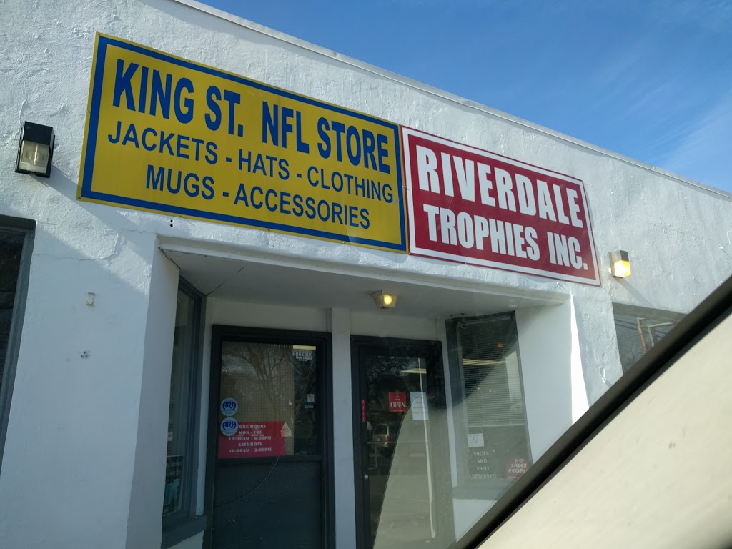 King St NFL Store | 1333 N King St, Hampton, VA 23669, USA | Phone: (757) 728-0300