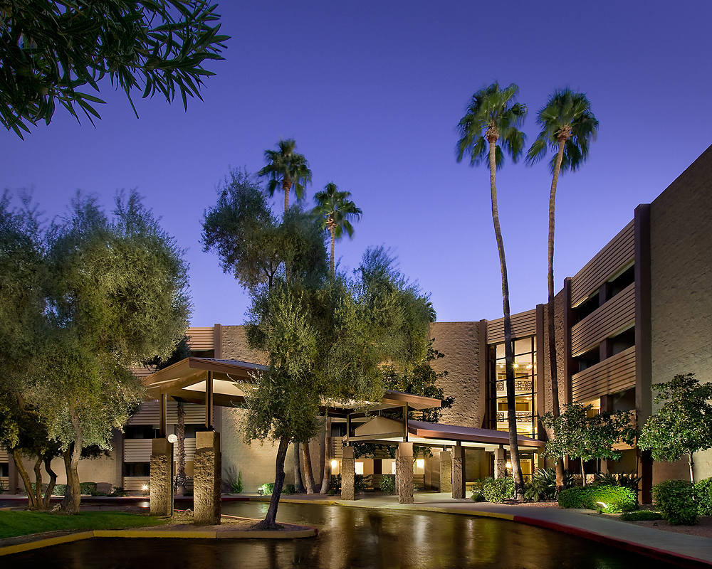 Bella Vista Senior Living | 1825 W Emelita Ave, Mesa, AZ 85202, USA | Phone: (480) 400-6833