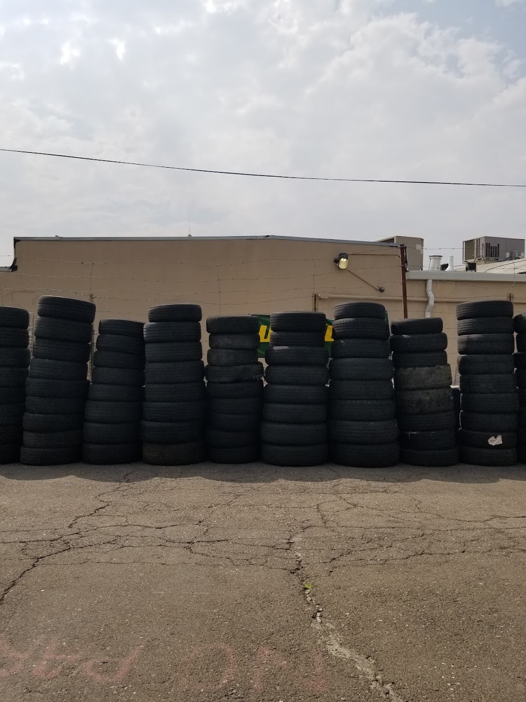 Vacaville Tire Shop | 1307 Callen St, Vacaville, CA 95688, USA | Phone: (707) 451-4081