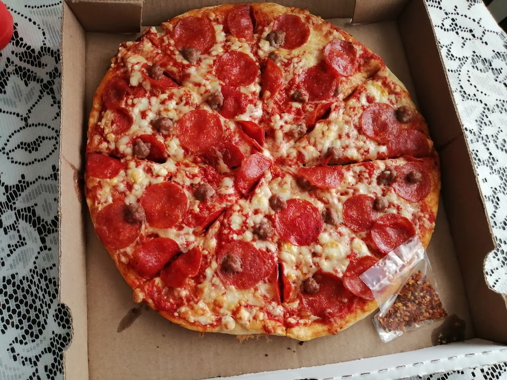 Verenices Pizzas | Prol Av Monterrey SN-C FERRETERIA, Los Encinos, 88290 Nuevo Laredo, Tamps., Mexico | Phone: 867 688 2355
