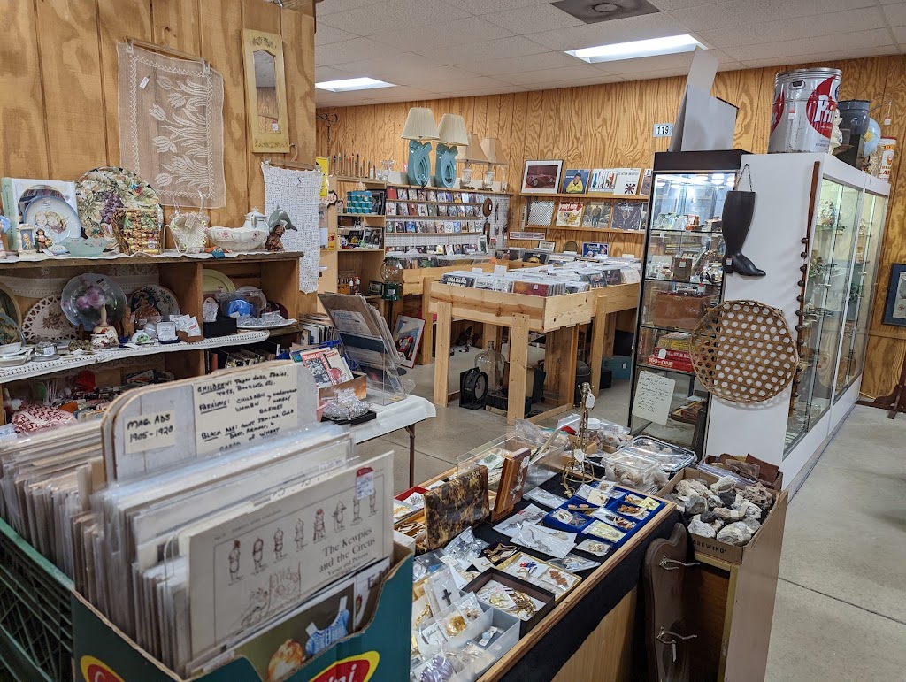 Jeffreys Antique Gallery | 11326 County Rd 99, Findlay, OH 45840, USA | Phone: (419) 423-7500