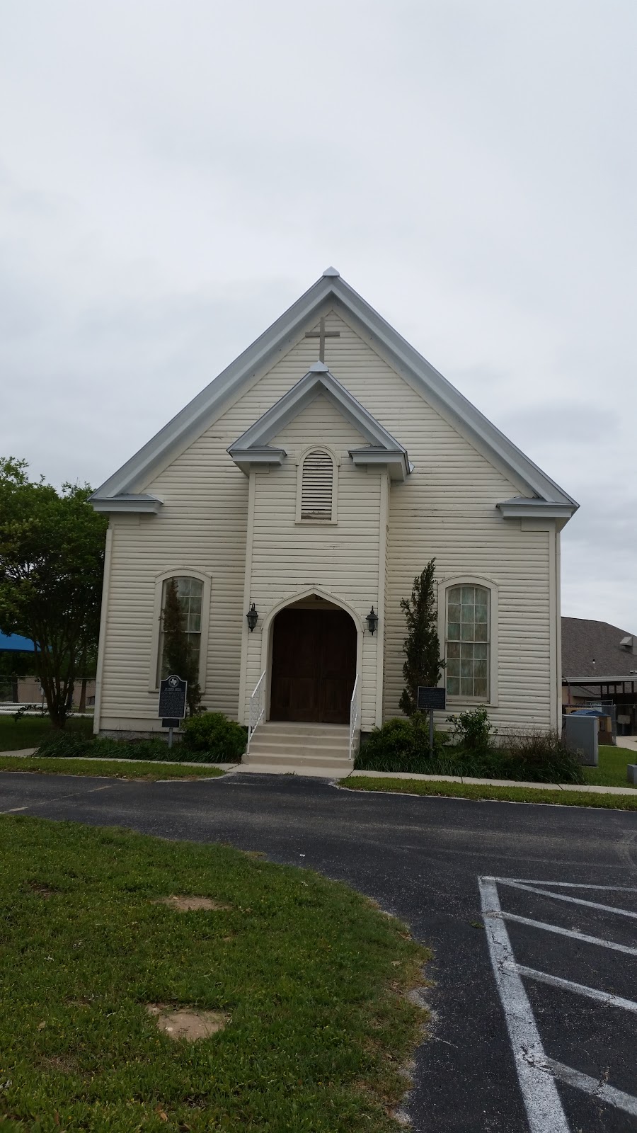 La Vernia United Methodist Church | 210 Bluebonnet Rd, La Vernia, TX 78121, USA | Phone: (830) 779-2621