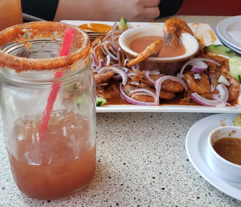 Mariscos El Mazatleco Sports Bar & Grill | 5975 Atlantic Blvd, Maywood, CA 90270, USA | Phone: (323) 771-5046