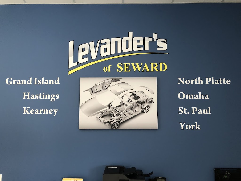 Levanders Body Shop | 1778 Pine St, Seward, NE 68434, USA | Phone: (402) 643-9866