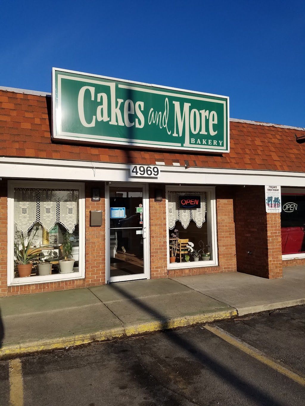 Cakes and More | 4969 N High St, Columbus, OH 43214, USA | Phone: (614) 430-8811