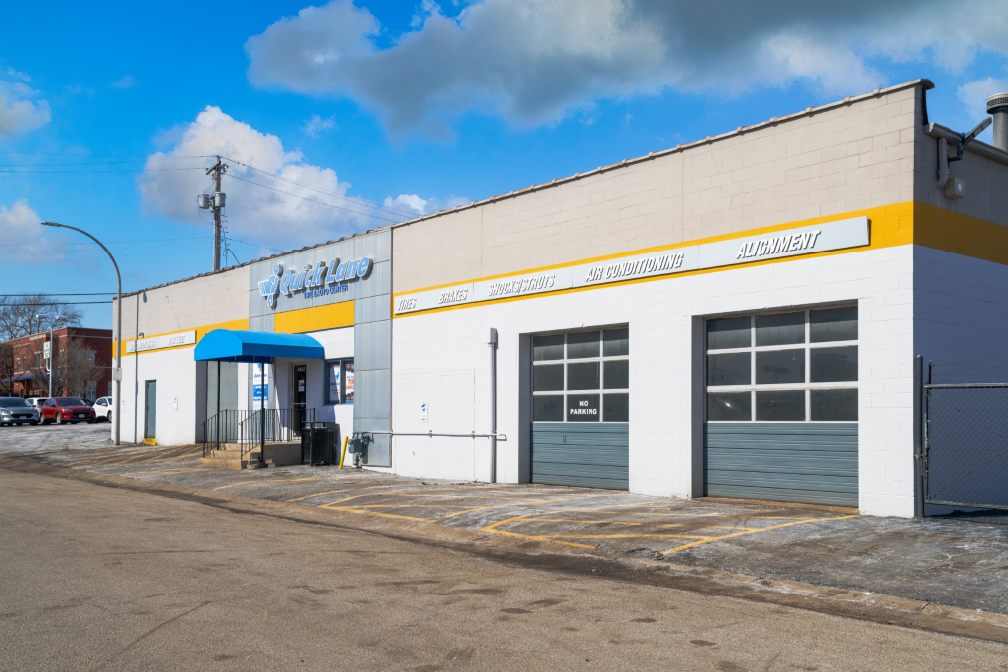 Quick Lane at Schicker Ford of St. Louis | 4843 Parker Ave, St. Louis, MO 63116, USA | Phone: (314) 655-7100