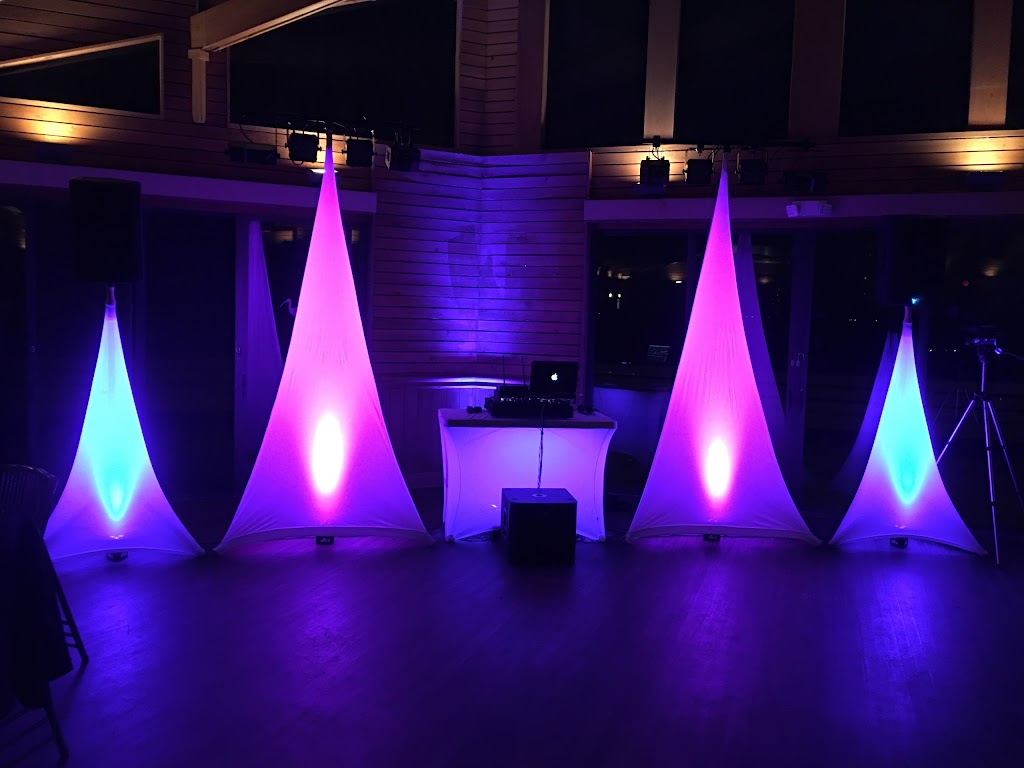Music And Photo Booths | 13810 Sutton Park Dr N, Jacksonville, FL 32224, USA | Phone: (904) 742-1220