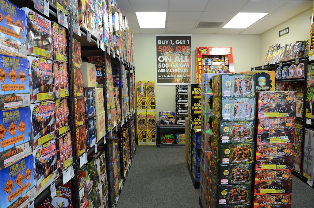 Fuse Fireworks | 3391 US-41 ALT Unit D, Clarksville, TN 37043, USA | Phone: (931) 546-9624