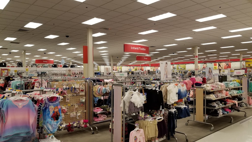 Target | 7200 Valley Creek Plaza, Woodbury, MN 55125, USA | Phone: (651) 735-7083