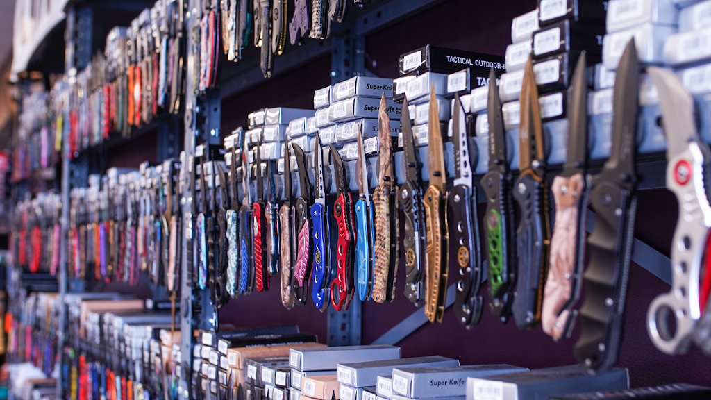 His Store & More | 7325 Lewis Ave, Temperance, MI 48182, USA | Phone: (734) 735-0419