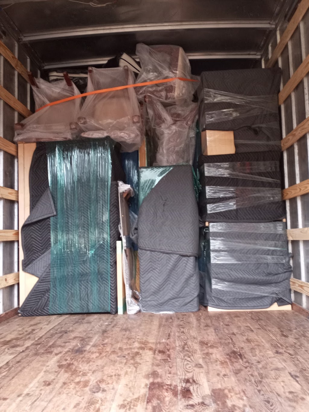 A&W Pro-Movers,LLC | Bradenton, FL 34210, USA | Phone: (941) 600-2728