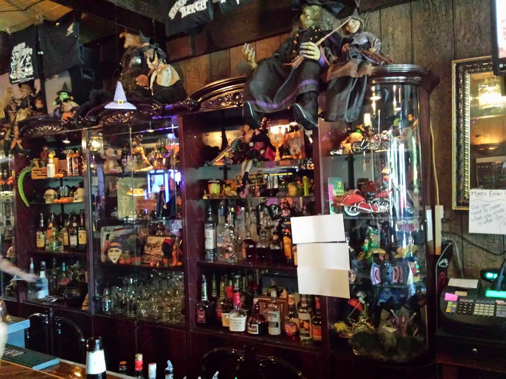 Wicked Witches Bar & Grill | 919 Freeport Rd, Cheswick, PA 15024, USA | Phone: (724) 275-7202