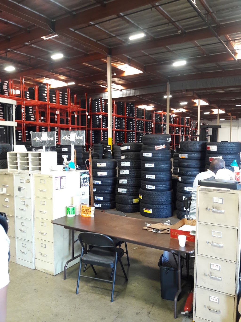 Wholesale Tire Distributors 4490 Ayers Ave, Vernon, CA 90058, USA