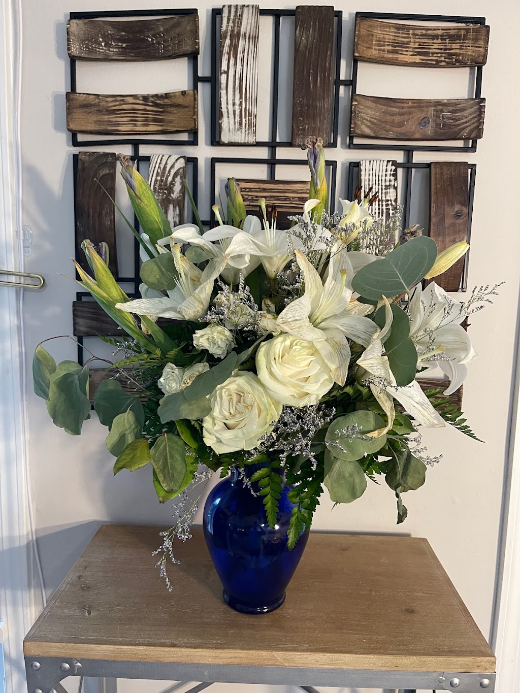 2 Buds Floral Design | 7227 Steubenville Pike, Oakdale, PA 15071, USA | Phone: (412) 787-0380