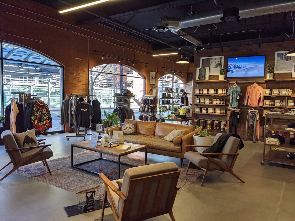 Burton Santa Monica Flagship Store | 1460 4th St, Santa Monica, CA 90401, USA | Phone: (323) 370-1777