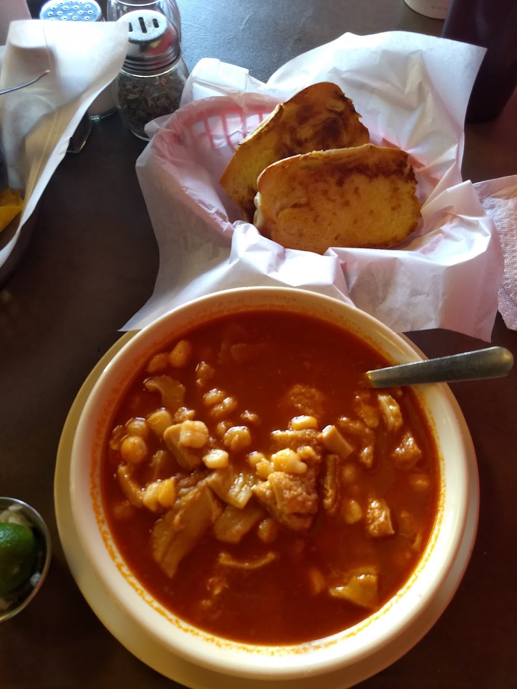 Letys Mexican Restaurant | 222 Main St, Fabens, TX 79838, USA | Phone: (915) 765-7820