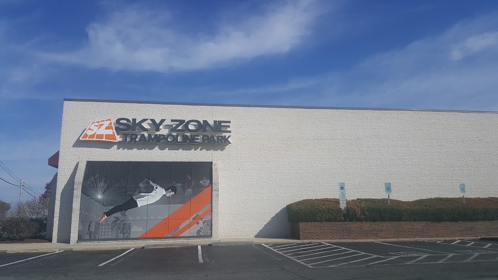 Sky Zone Trampoline Park | 4390 Crain Hwy, White Plains, MD 20695, USA | Phone: (301) 861-2600