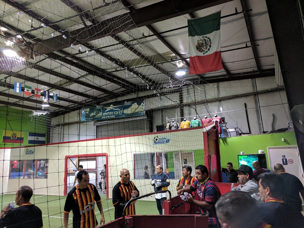 Happy Indoor Soccer | 142 Blankenburg Ave, Modesto, CA 95351, USA | Phone: (209) 527-9084