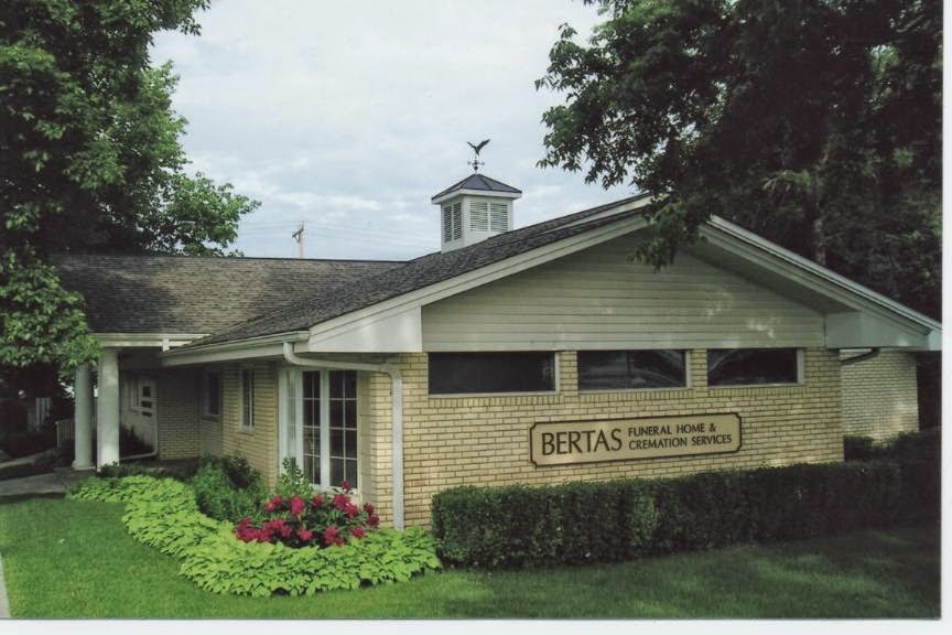 Bertas Funeral Home | 200 W 3rd St, Chaska, MN 55318, USA | Phone: (952) 448-2137