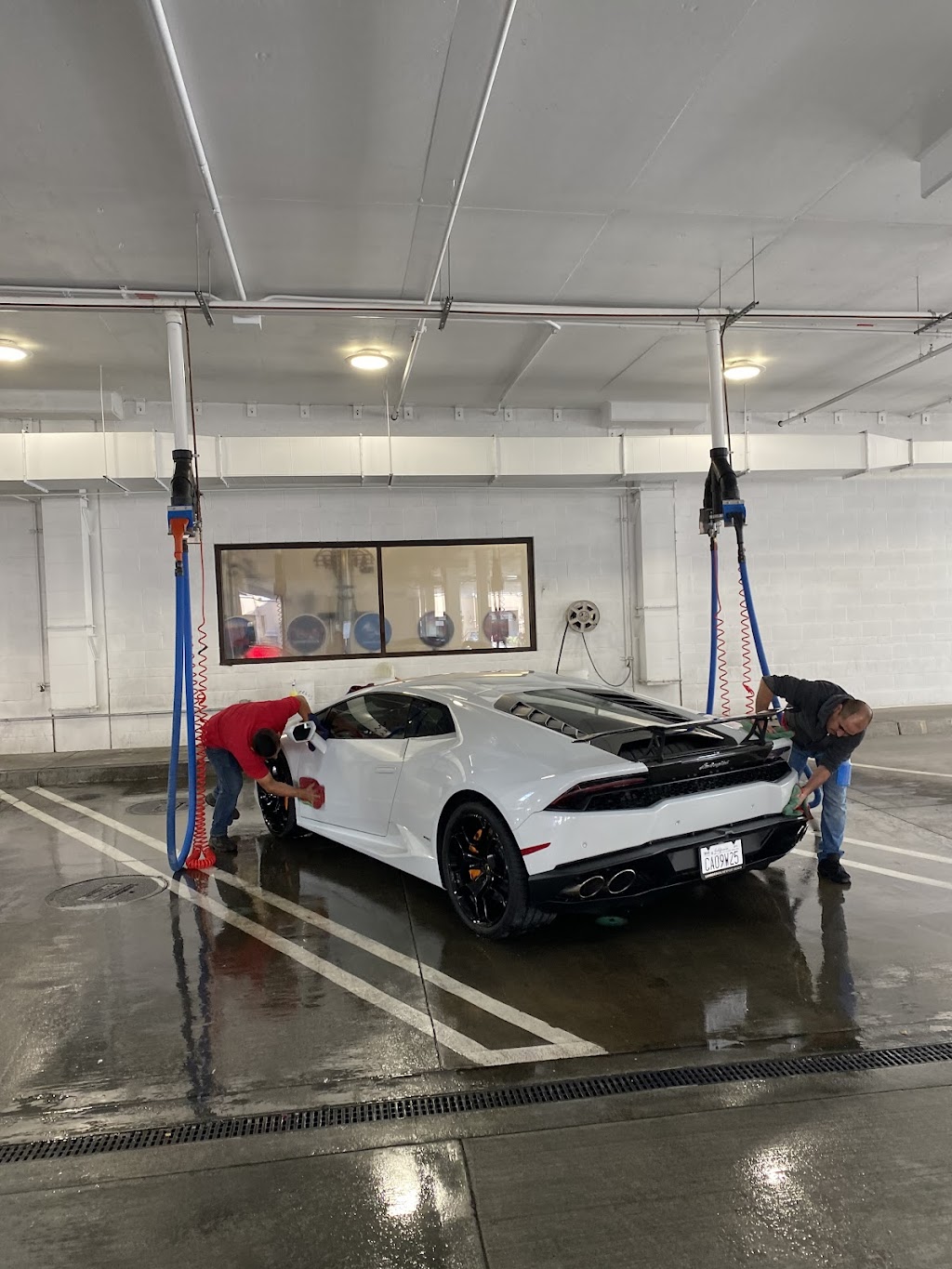 Avery Car Wash & Detail Center | 28662 Marguerite Pkwy Suite 105, Mission Viejo, CA 92692, USA | Phone: (949) 276-5378