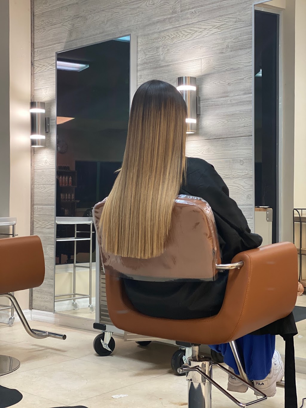 Sunliss Hair Studio | 2007 Tyler St, Hollywood, FL 33020, United States | Phone: (305) 627-3142