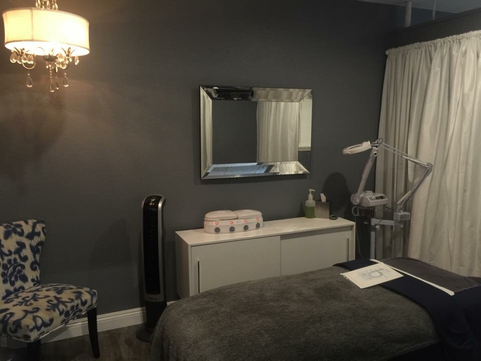 Bare Skin Beauty | 985 W Foothill Blvd # C, Claremont, CA 91711, USA | Phone: (909) 621-2218